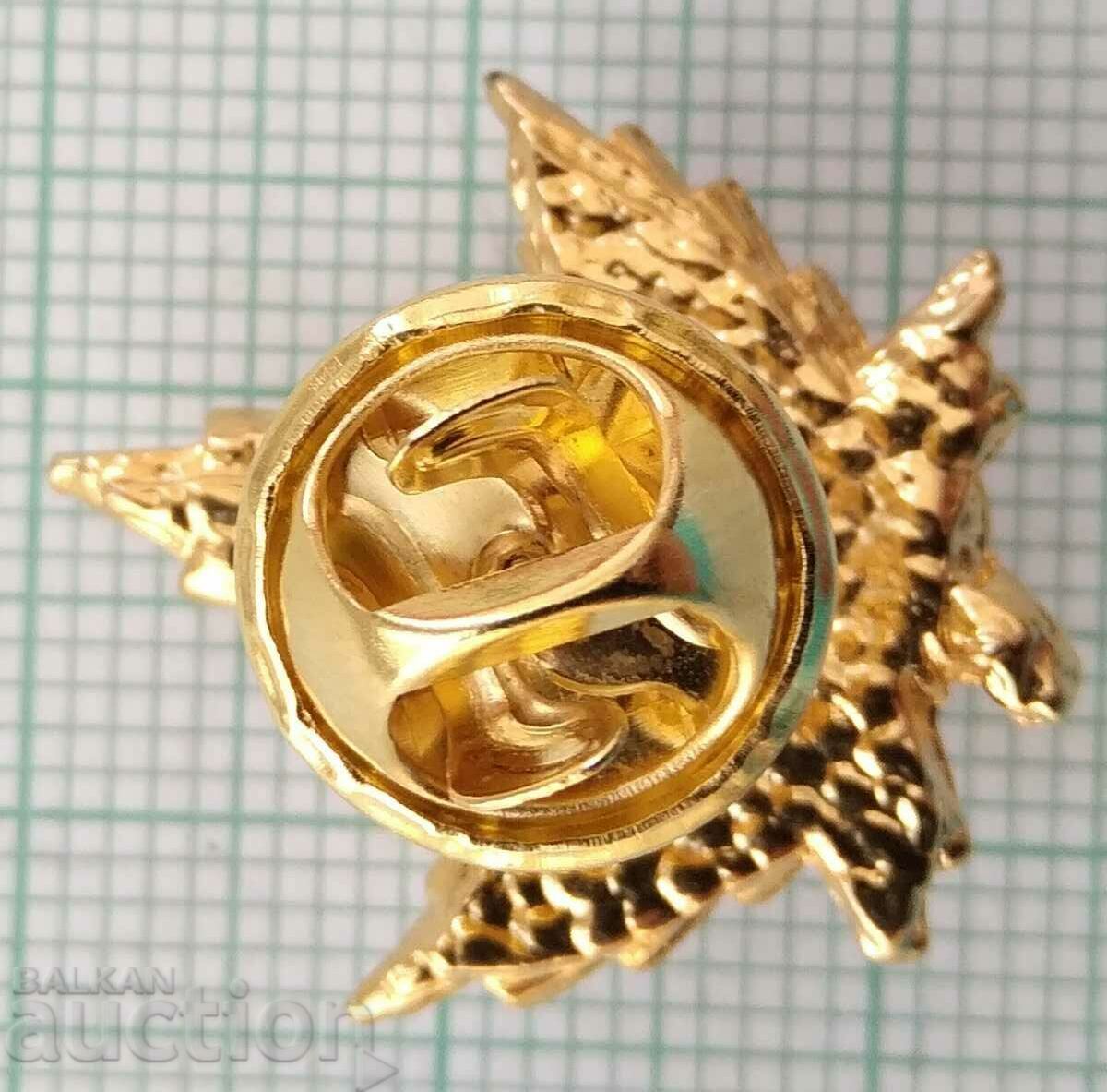 13736 Badge - coat of arms Canada Maple leaf - 5 13736 Badge - coat of arms Canada Maple leaf - 5