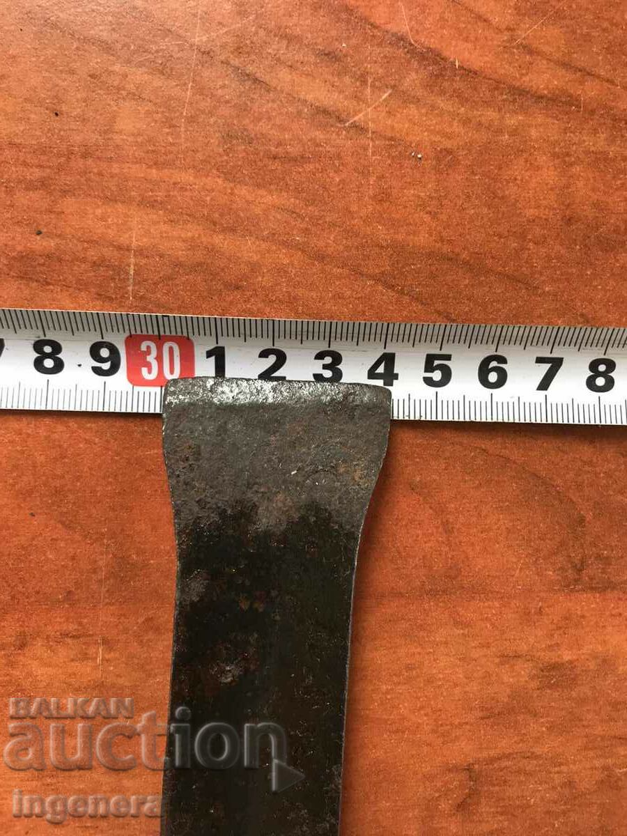 CUTTER OLD FORGED TOOL - 5 CUTTER OLD FORGED TOOL - 5