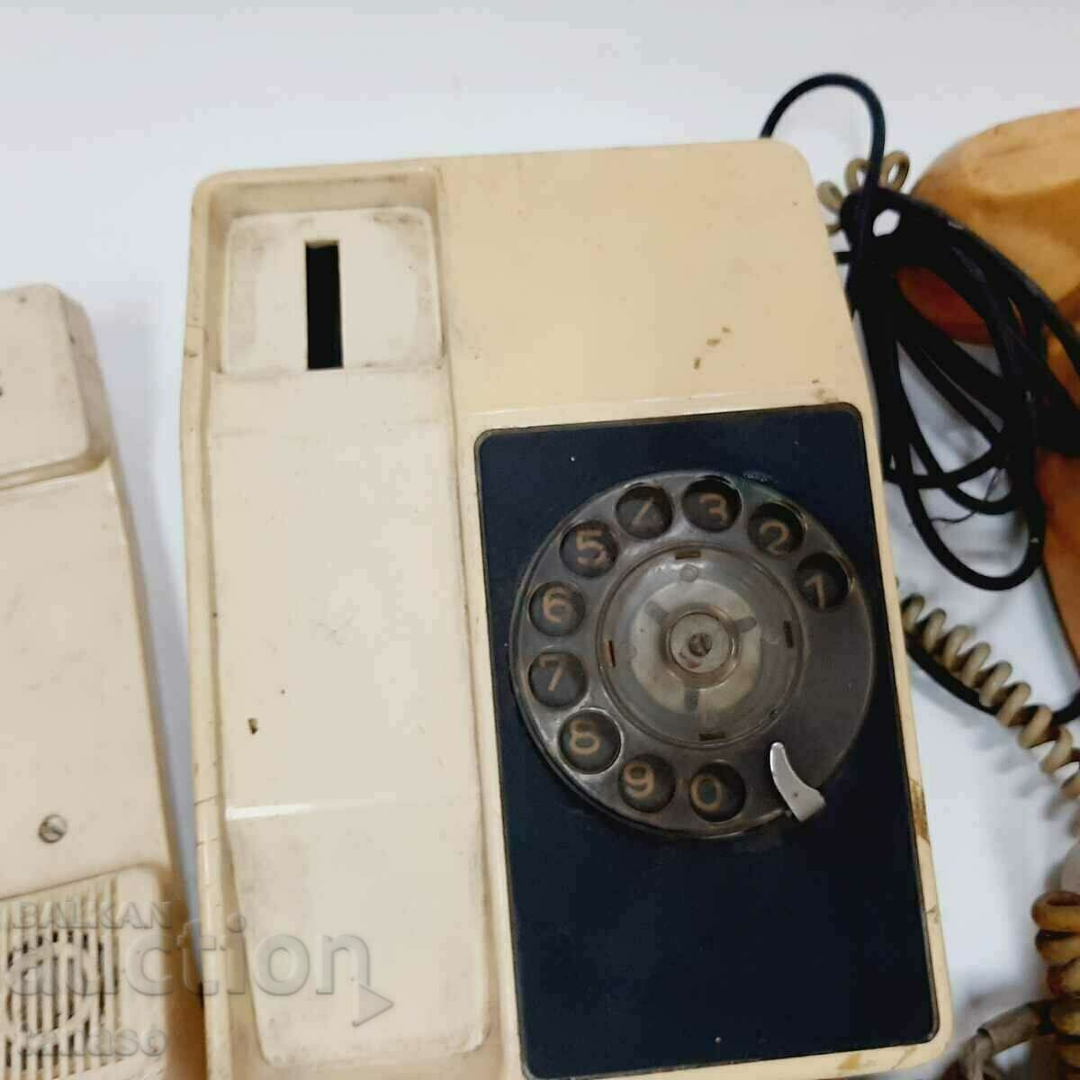 Delivery of THREE OLD SOCIAL PHONES WITH WASHER(7.5) Delivery of THREE OLD SOCIAL PHONES WITH WASHER(7.5)