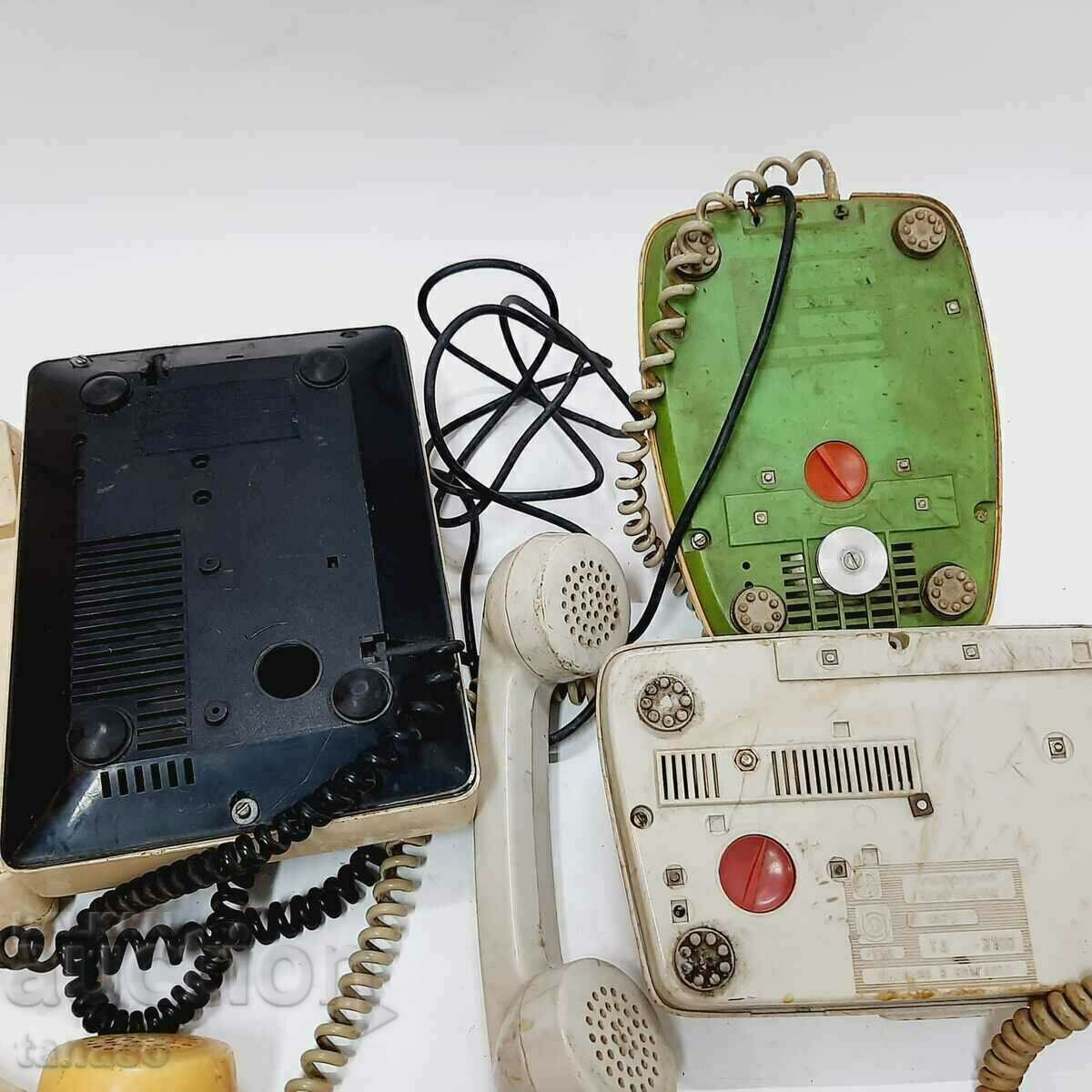 THREE OLD SOCIAL PHONES WITH WASHER(7.5) - 7 THREE OLD SOCIAL PHONES WITH WASHER(7.5) - 7