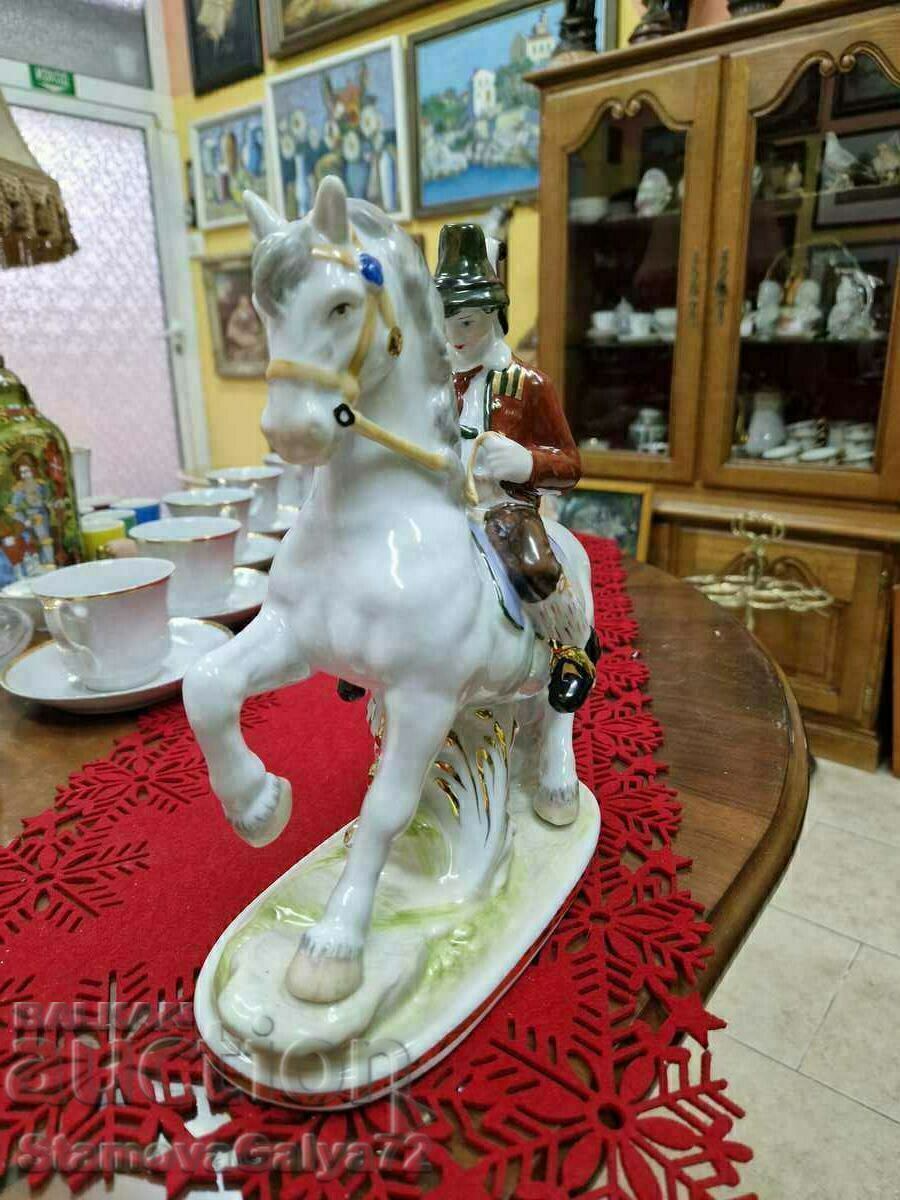 Auction Rare Antique Collectible NEUNDORF Porcelain Figure Auction Rare Antique Collectible NEUNDORF Porcelain Figure