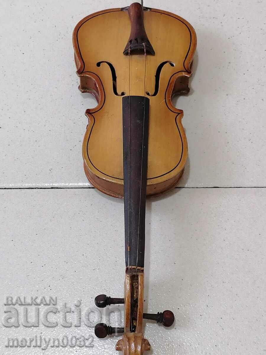 Ένα μικρό τρίχορδο δείγμα βιολιού μινιόν στα τέλη του 19ου αιώνα - 6 Ένα μικρό τρίχορδο δείγμα βιολιού μινιόν στα τέλη του 19ου αιώνα - 6