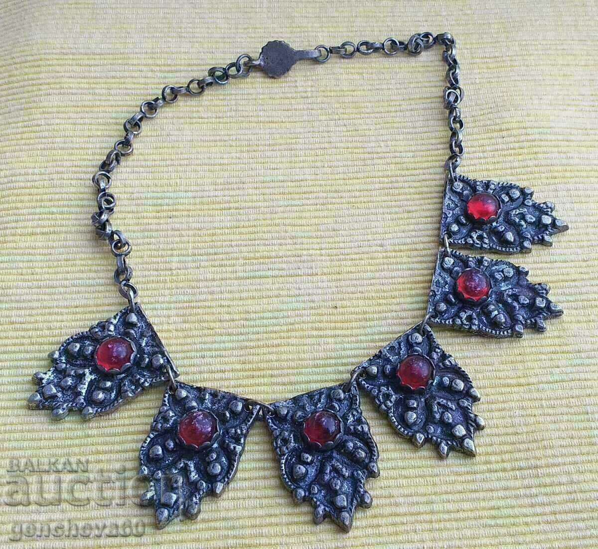 Delivery of Renaissance necklace necklace Delivery of Renaissance necklace necklace