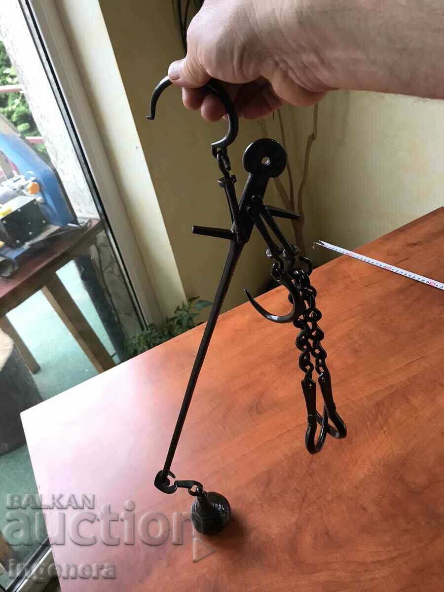 KANTAR OTTOMAN TURKISH SMALL BRASS TOPUS with price 95.00 BGN | € 48.57 KANTAR OTTOMAN TURKISH SMALL BRASS TOPUS with price 95.00 BGN | € 48.57