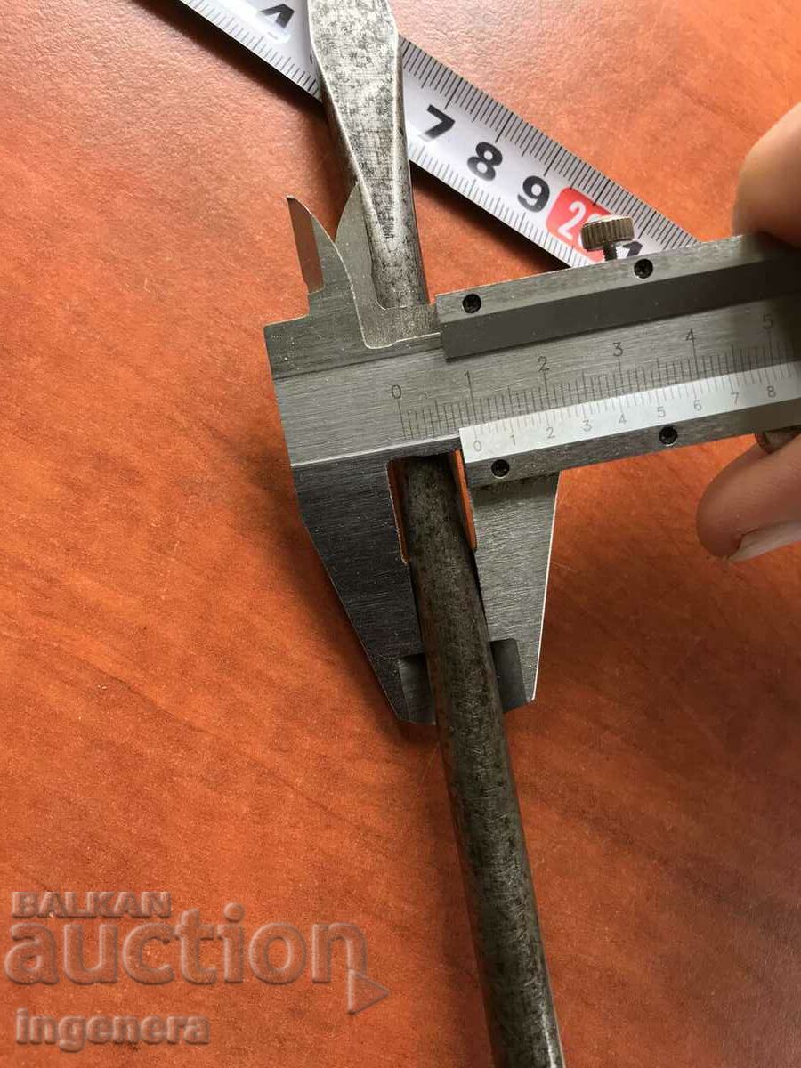 SCREWDRIVER STRONG TOOL HUGE AND STURDY BRAND - 5 SCREWDRIVER STRONG TOOL HUGE AND STURDY BRAND - 5