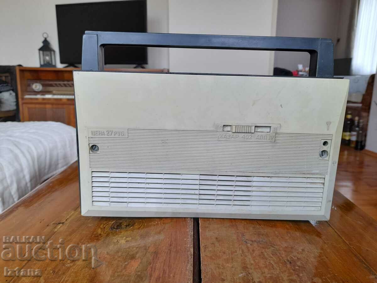 Delivery of Old radio, Hazar 402 radio receiver