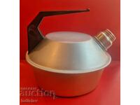 Неизползван чайник от Соц время,стилен дизайн