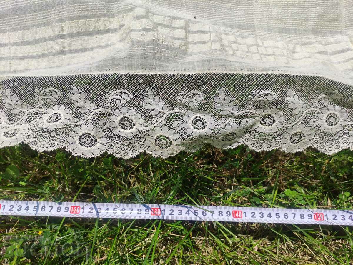 Sheet with lace with price 100.00 BGN | € 51.13