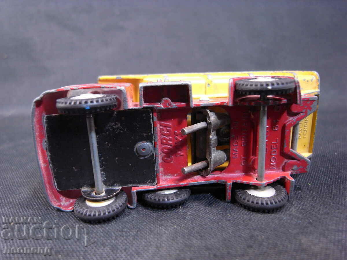 OLD RETRO METAL TROLLEY TRUCK E.R.F. CORGI TOYS - 6 OLD RETRO METAL TROLLEY TRUCK E.R.F. CORGI TOYS - 6