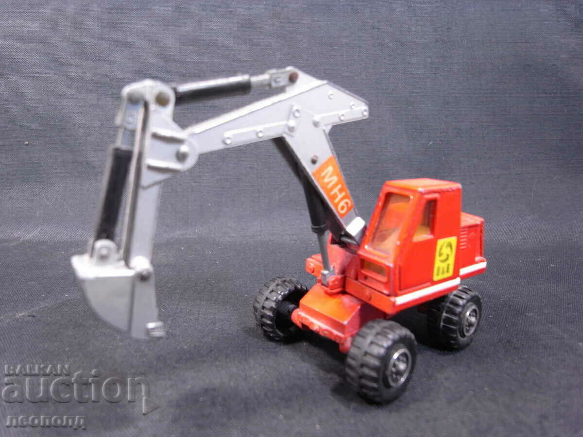 OLD RETRO METAL TROLLEY EXCAVATOR MATCHBOX KING SIZE OLD RETRO METAL TROLLEY EXCAVATOR MATCHBOX KING SIZE