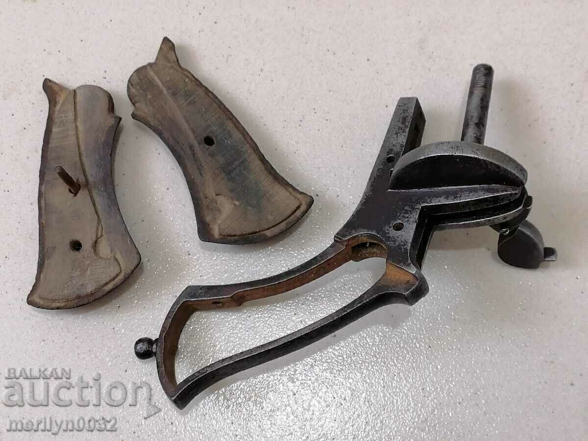 Mâner revolver Lefoucher piesa carbonizată capac ax - 7