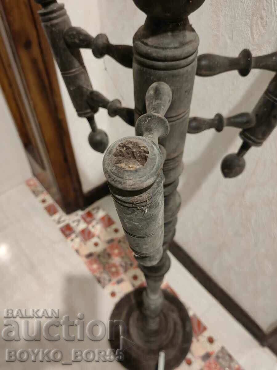 Auction Ethnographic Hundred Year Old Yarn Winder Auction Ethnographic Hundred Year Old Yarn Winder