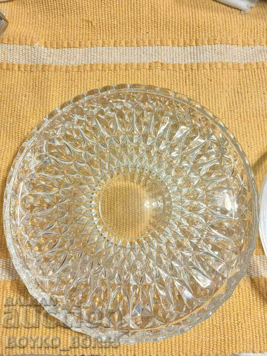 Livrarea NOU! 5 farfurii frumoase Duralex + 2 farfurii superbe de cristal