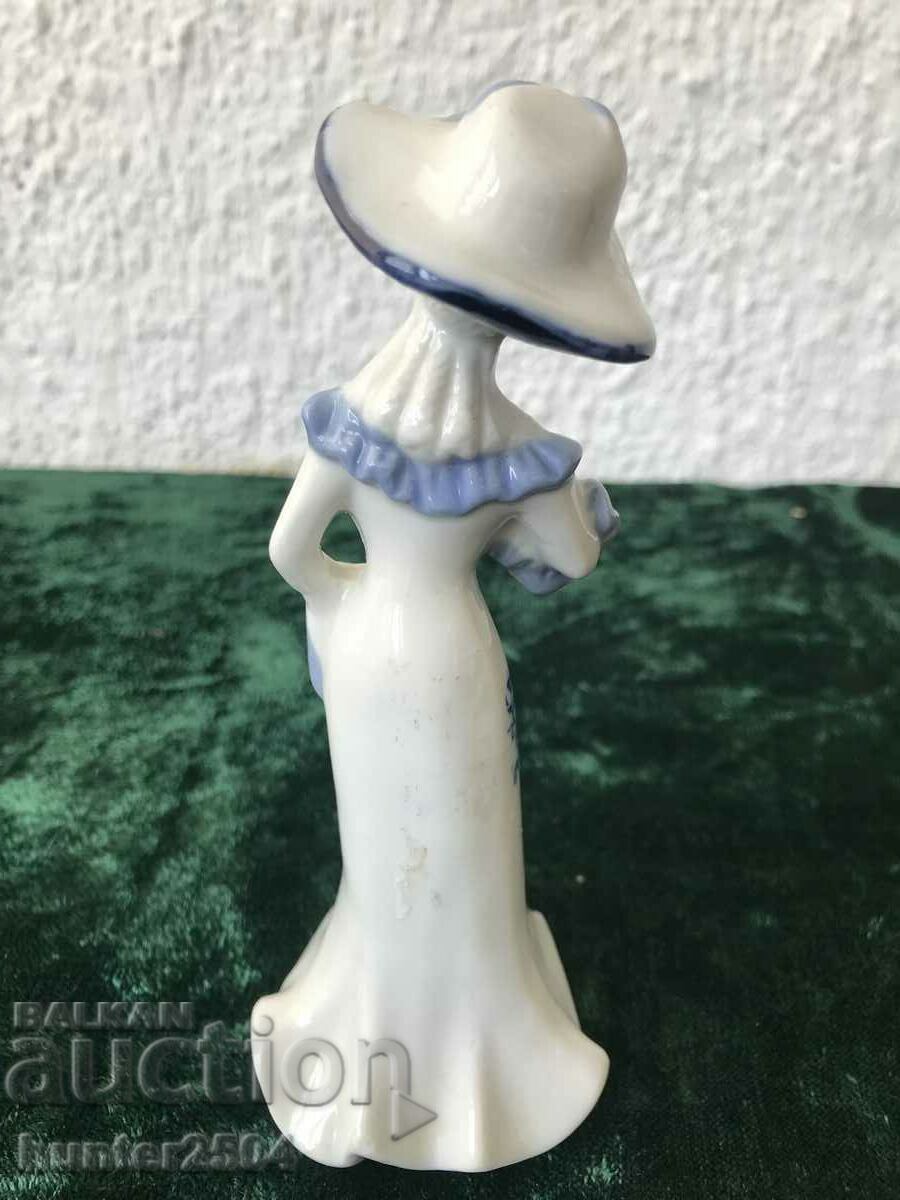 Auction Lady with a hat-16 cm Auction Lady with a hat-16 cm