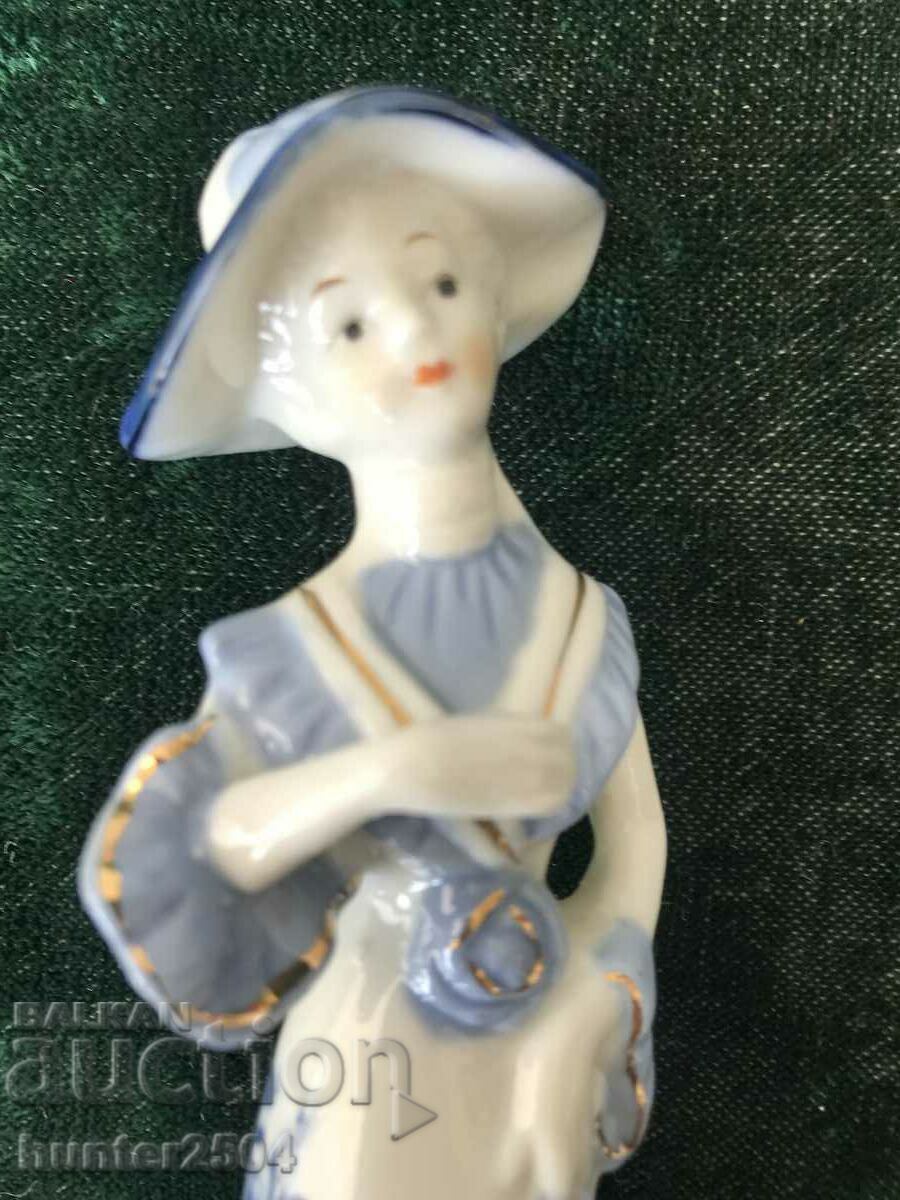 Delivery of Lady with a hat-16 cm Delivery of Lady with a hat-16 cm