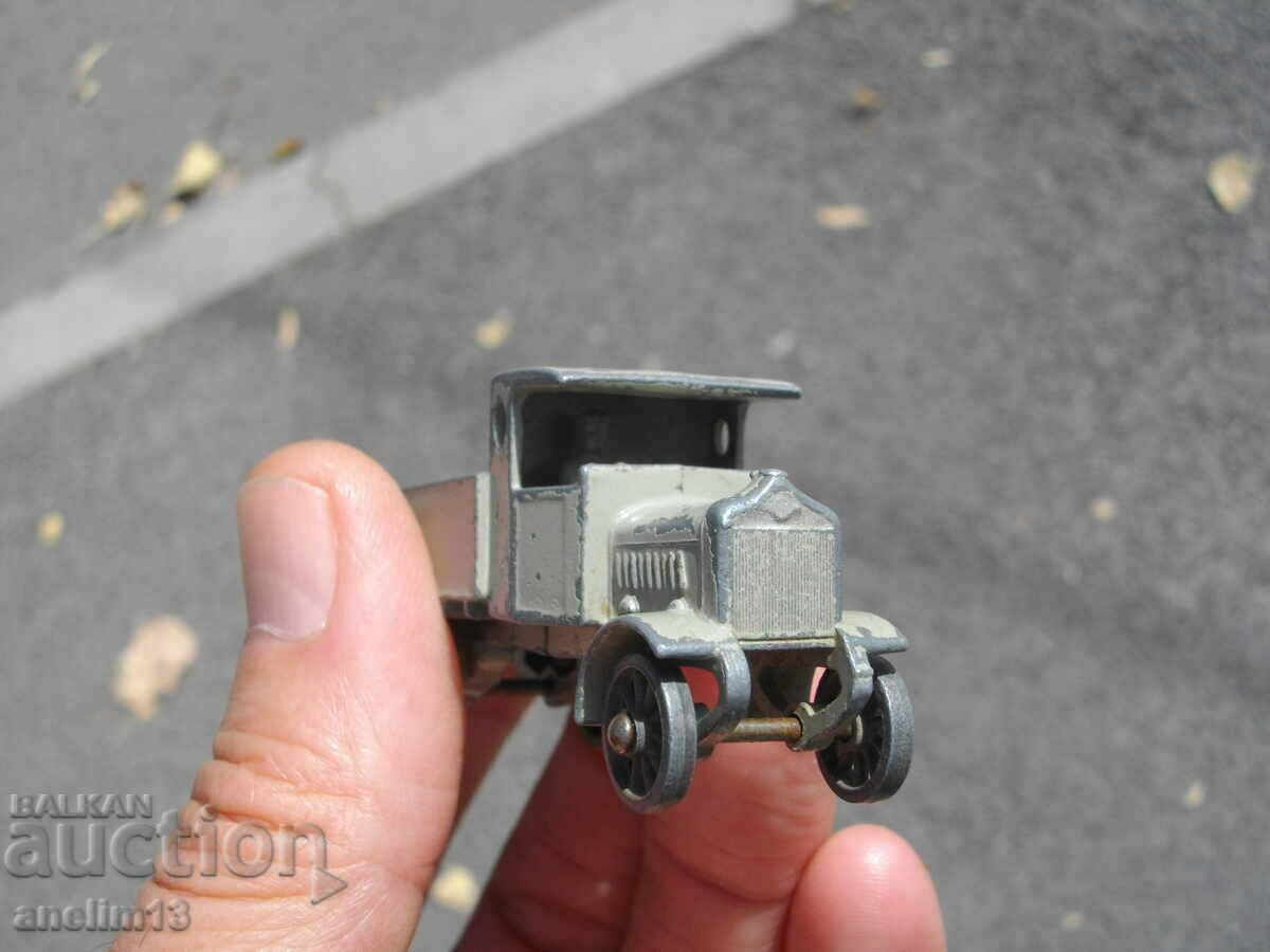 Auction ENGLAND LESNEY METAL TROLLEY Auction ENGLAND LESNEY METAL TROLLEY