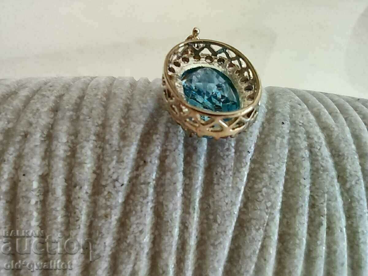 Παράδοση ΠΑΝΕΜΟΡΦΟ χρυσό μενταγιόν, τοπάζι και ΠΟΛΥΧΡΩΜΑΤΑ ΖΑΦΕΙΡΙΑ Παράδοση ΠΑΝΕΜΟΡΦΟ χρυσό μενταγιόν, τοπάζι και ΠΟΛΥΧΡΩΜΑΤΑ ΖΑΦΕΙΡΙΑ