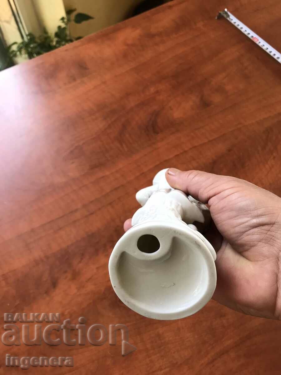 PORCELAIN FIGURE STATUTE GOLD - 7 PORCELAIN FIGURE STATUTE GOLD - 7