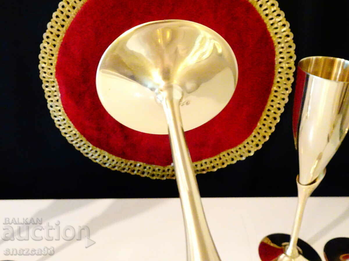 Delivery of Bronze goblet, wine glass, champagne, 25 cm.