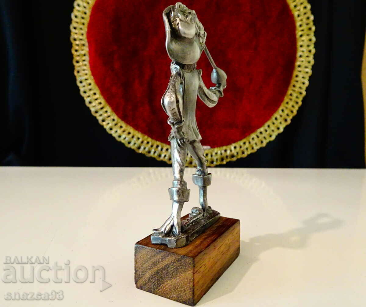 Auction  Kalaena statuette Aramis, The Three Musketeers