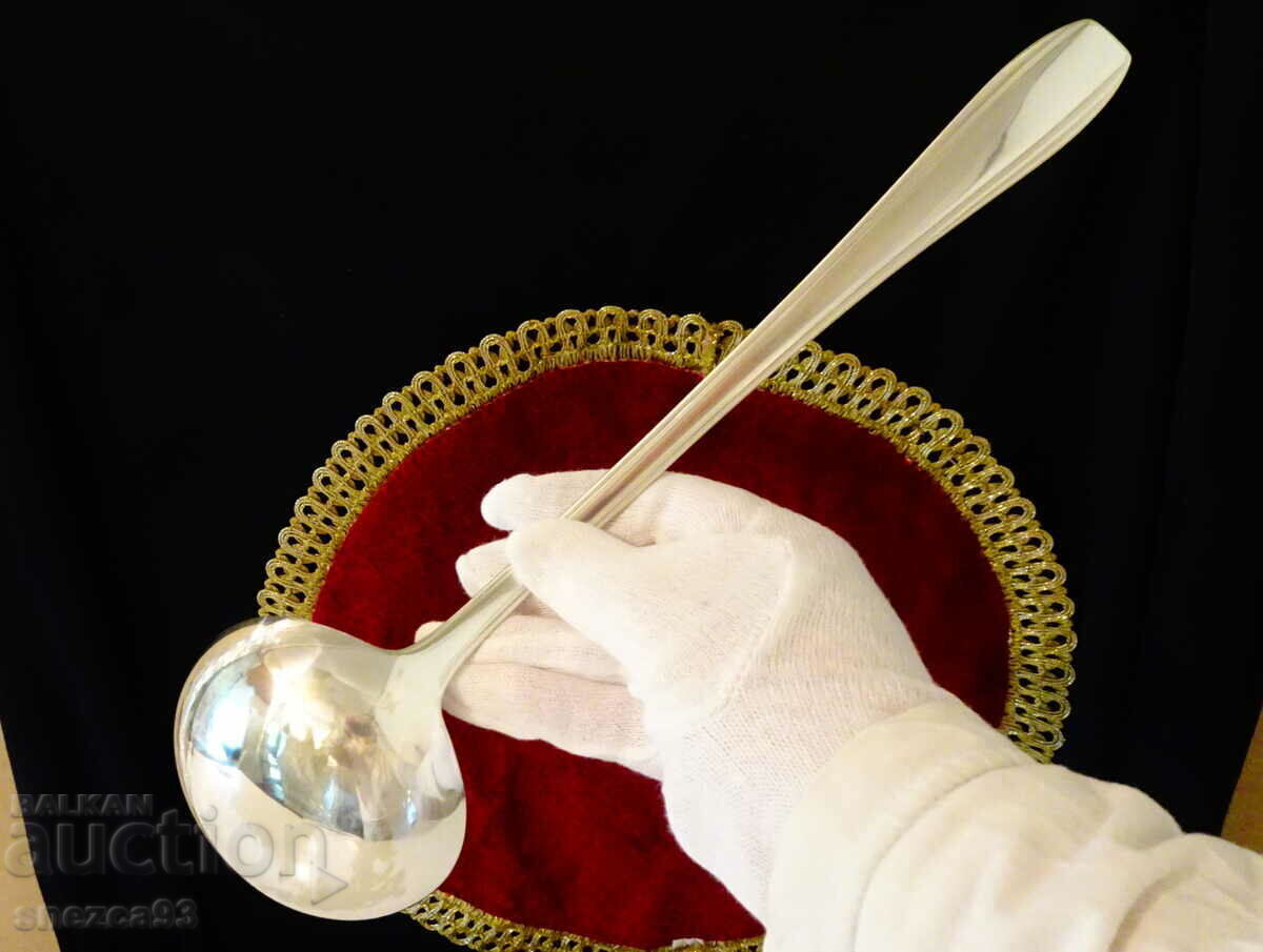 Solid Italian silver plated ladle. - 6