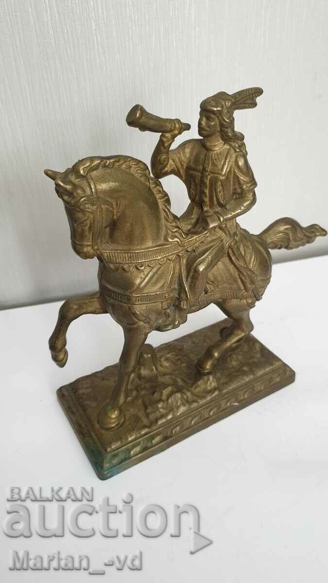 Old bronze figure - 7