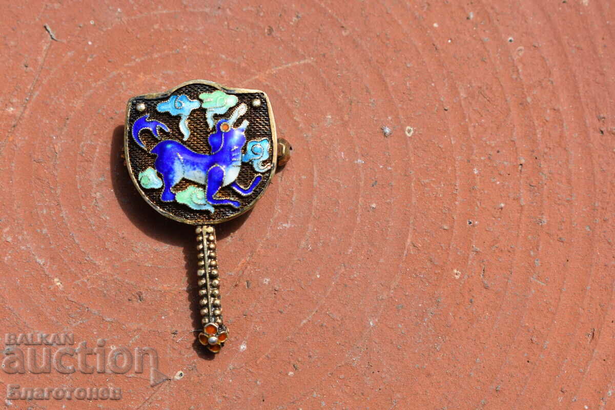 Old silver enamel brooch with price 55.00 BGN | € 28.12 Old silver enamel brooch with price 55.00 BGN | € 28.12