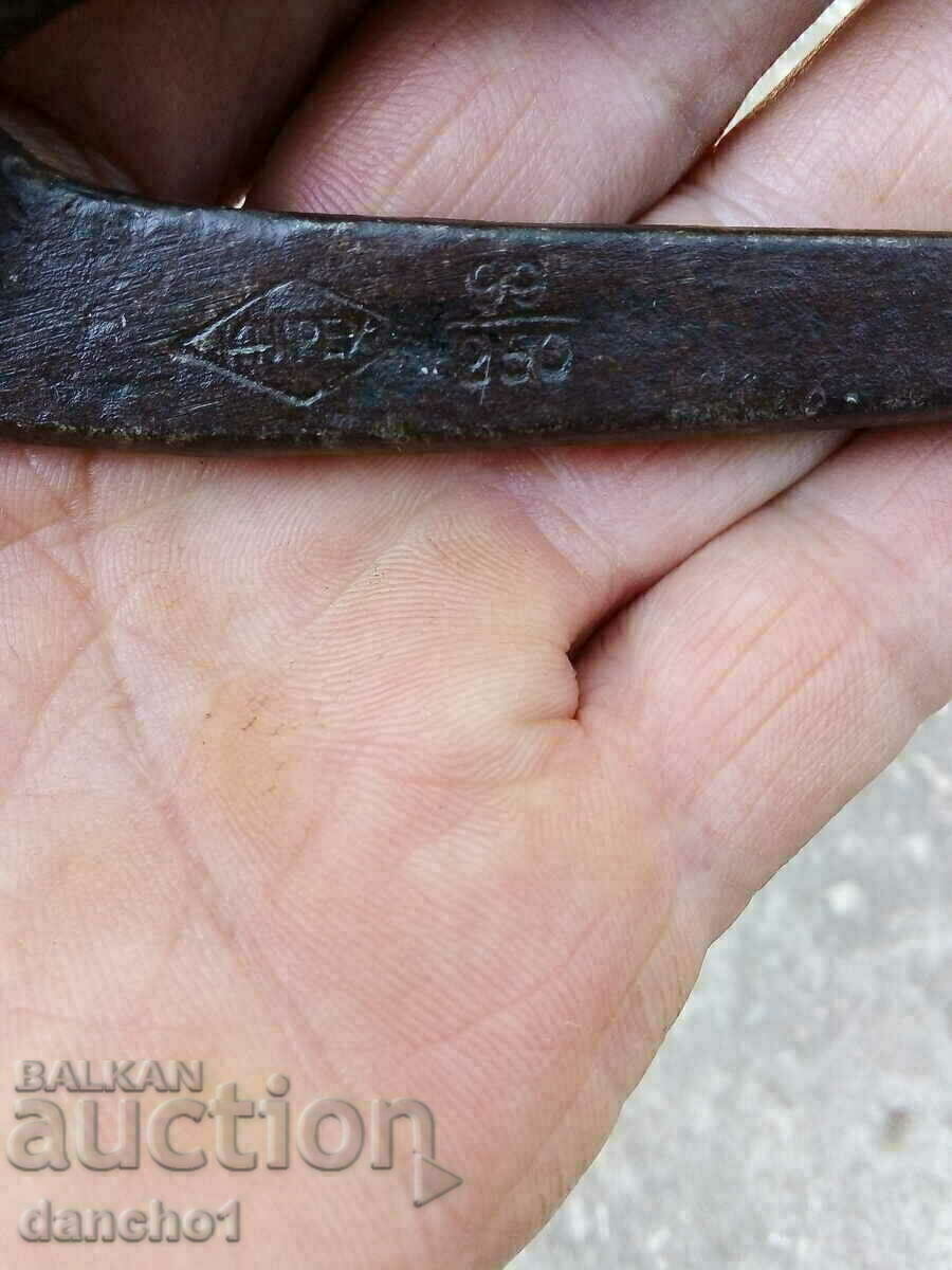 Аукцион Арматурни клещи KNIPEX Аукцион Арматурни клещи KNIPEX