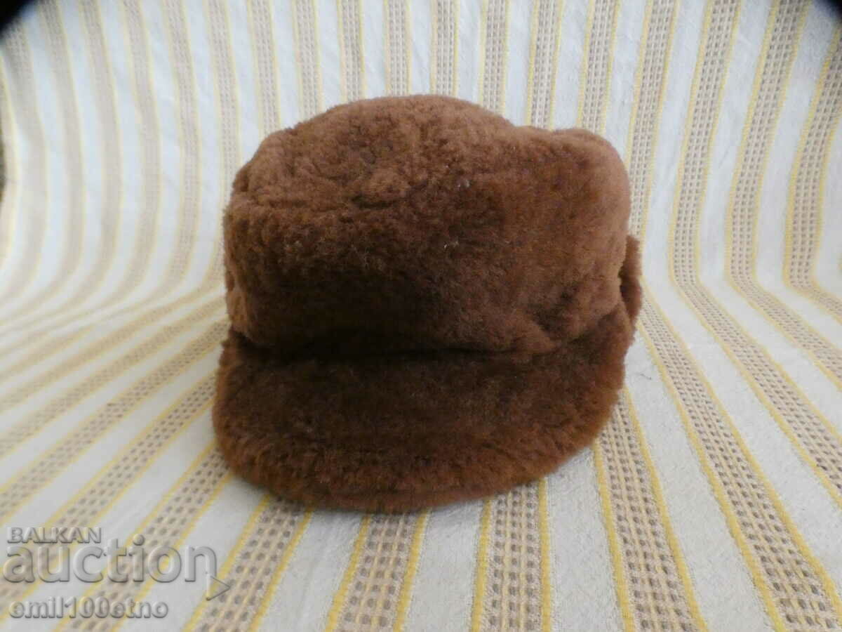 Hat - earring from the soca PU Vasil Raidovski Sofia with price 12.00 BGN | € 6.14 Hat - earring from the soca PU Vasil Raidovski Sofia with price 12.00 BGN | € 6.14