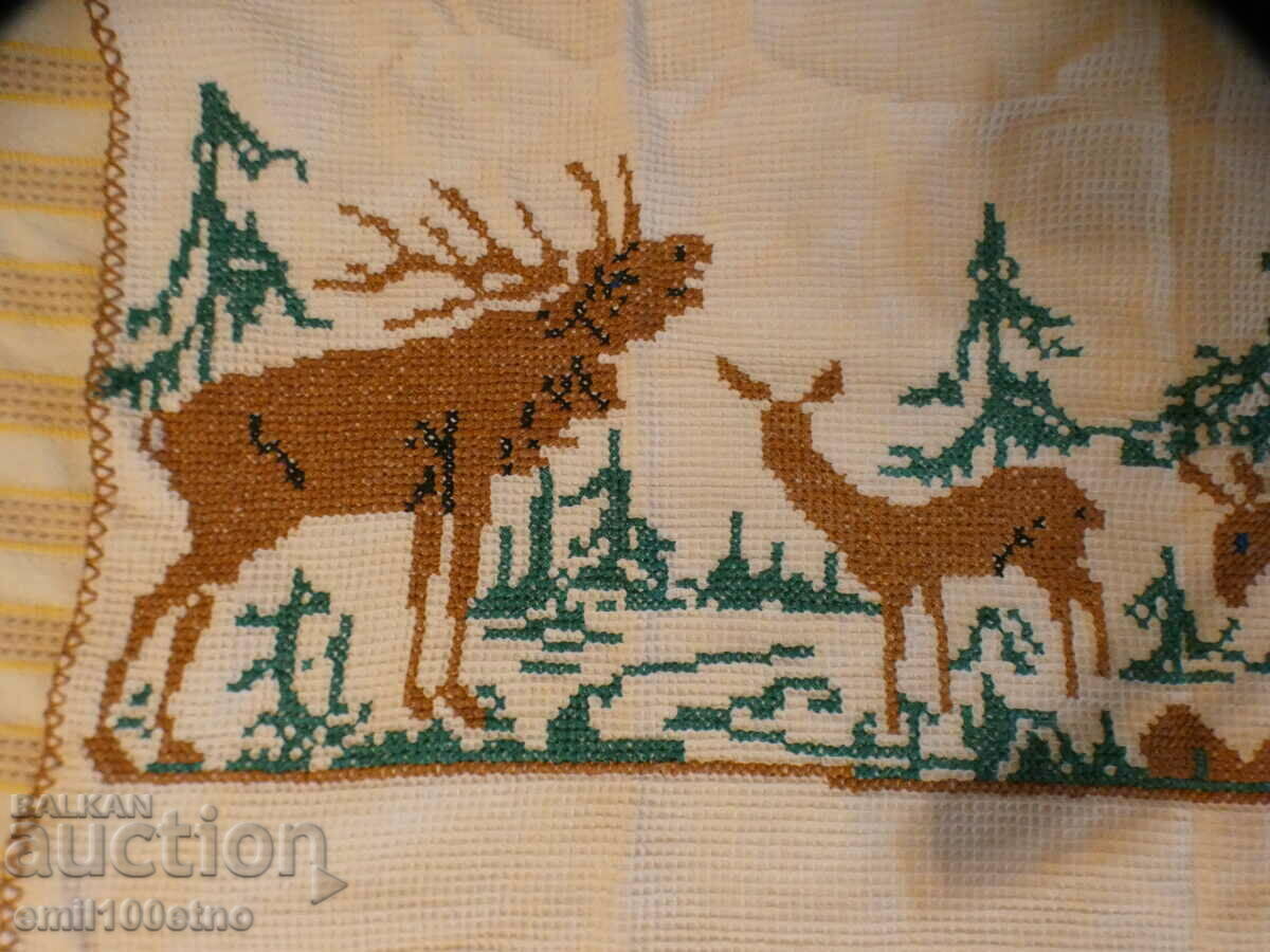 Old "Waffle" cloth with embroidered picture Herd of deer with price 15.00 BGN | € 7.67 Old "Waffle" cloth with embroidered picture Herd of deer with price 15.00 BGN | € 7.67