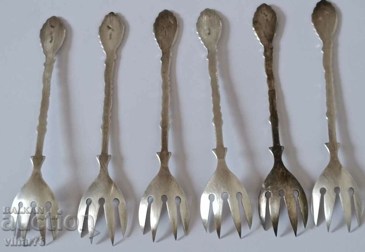 Lot of six vintage 830 silver forks - 7 Lot of six vintage 830 silver forks - 7