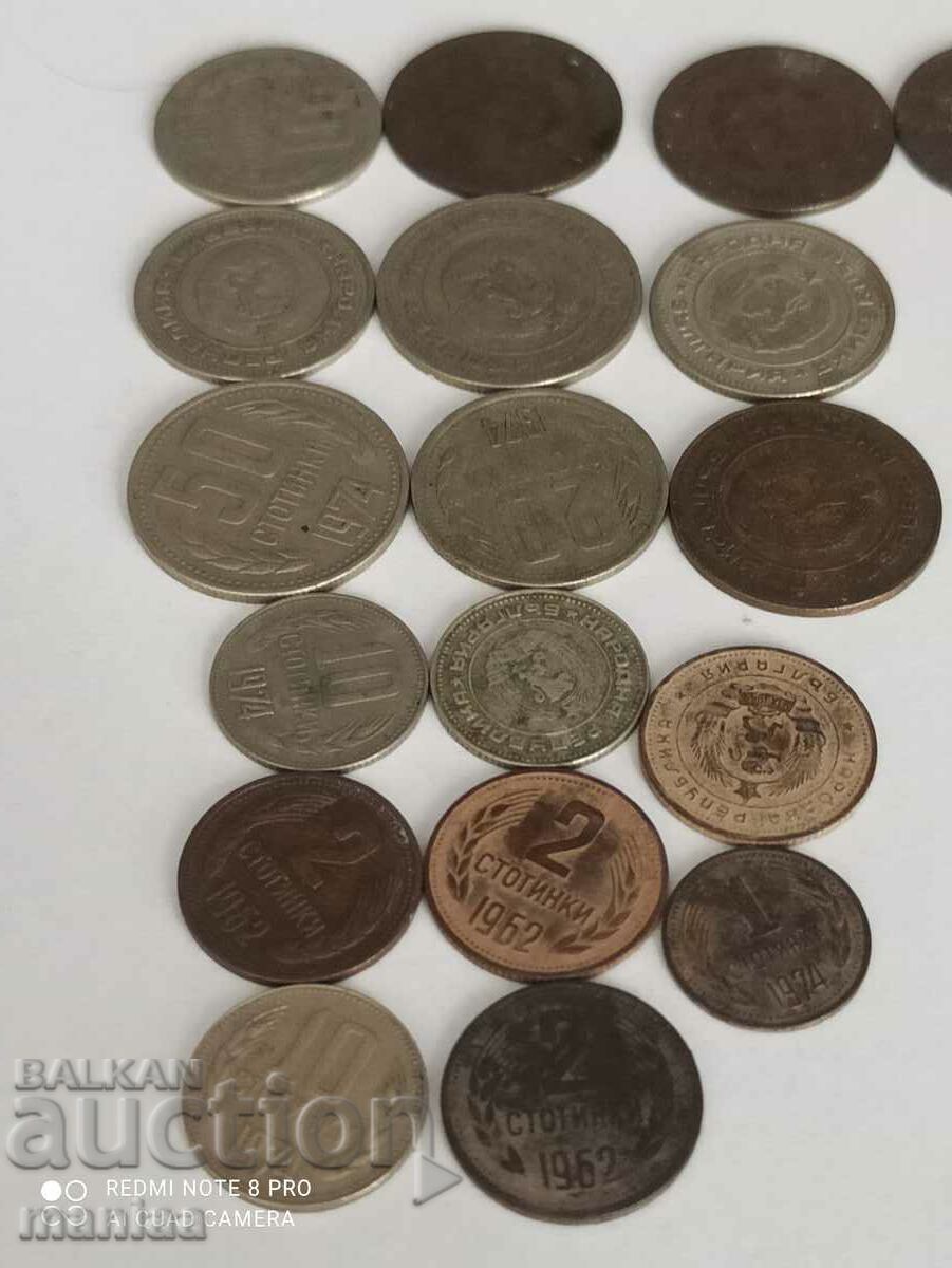 Lot of 18 coins