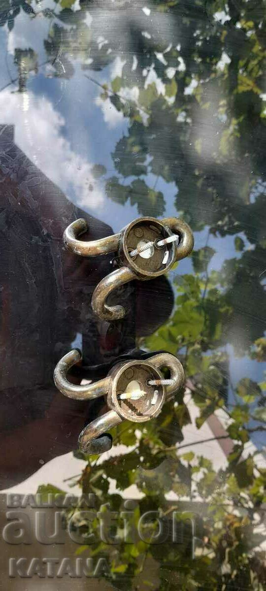 Umerașe 2 buc REDUCERE!!! cu preț 8.00 BGN | € 4.09