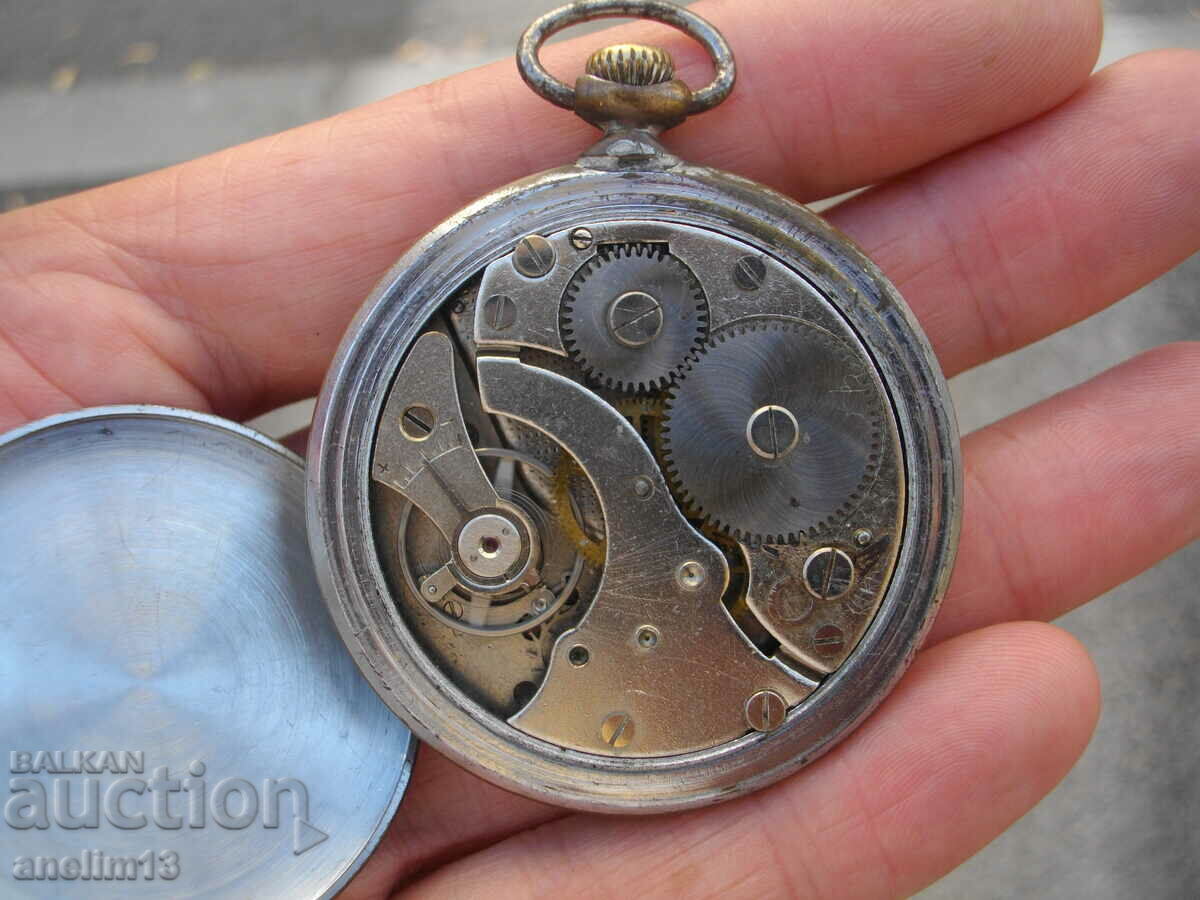 UMF RUHLA SATURN COLLECTIBLE POCKET WATCH - 6