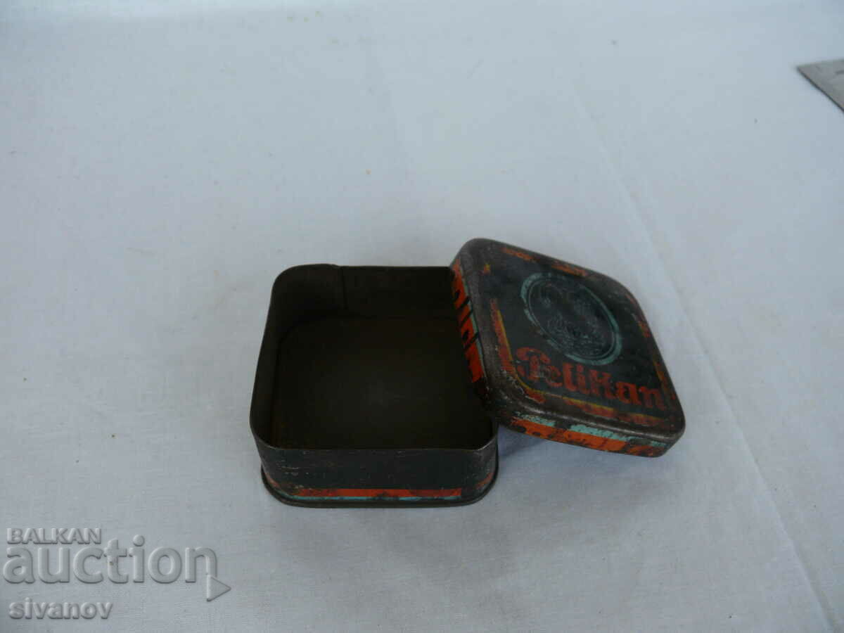 Old Pelikan Metal Box #1426 - 5 Old Pelikan Metal Box #1426 - 5