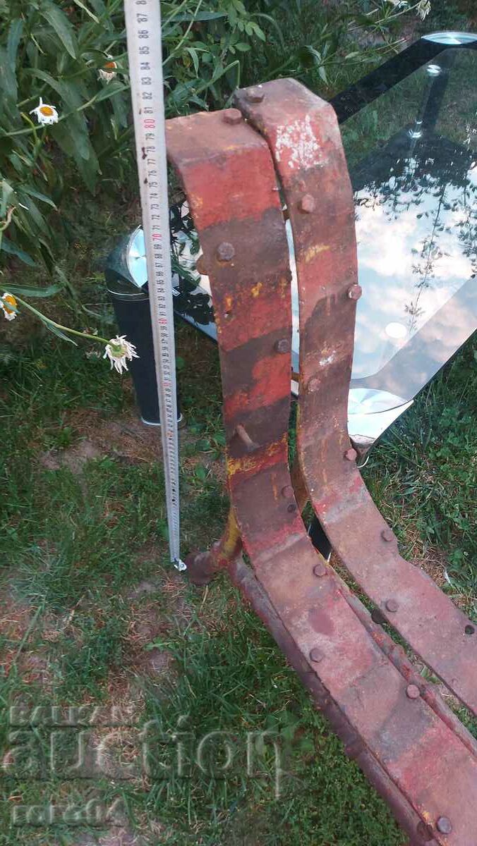 BENCH - CAST IRON - KINGDOM OF BULGARIA - 35 kg. with price 165.00 BGN | € 84.36 BENCH - CAST IRON - KINGDOM OF BULGARIA - 35 kg. with price 165.00 BGN | € 84.36