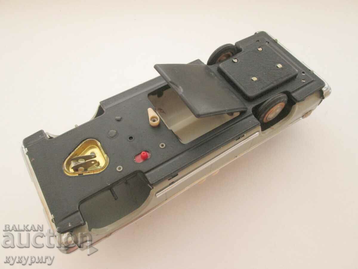 Old Chinese tin car toy car with battery with price 50.00 BGN | € 25.56 Old Chinese tin car toy car with battery with price 50.00 BGN | € 25.56
