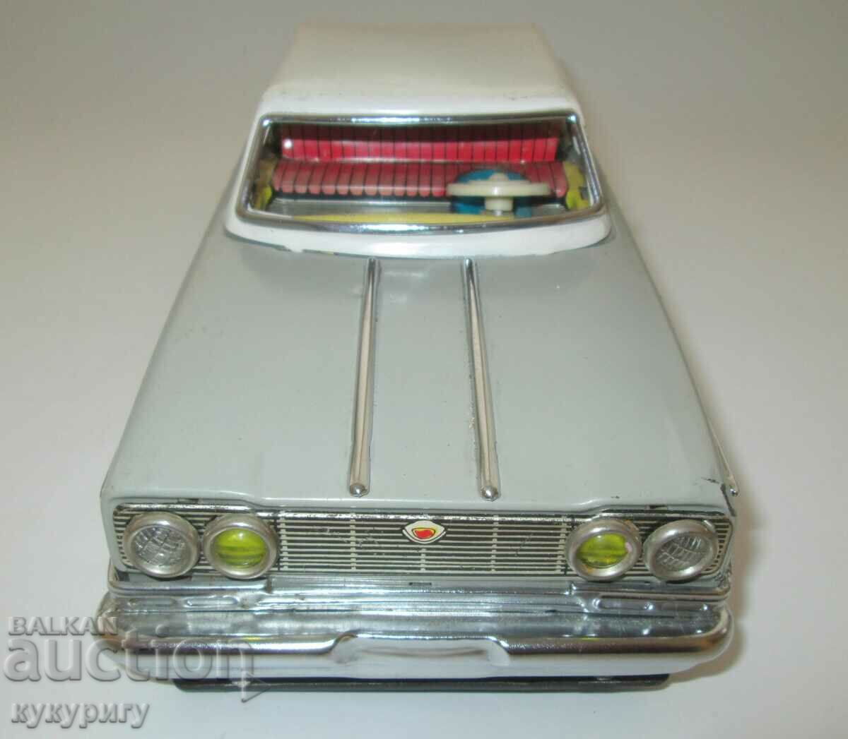 Old Chinese tin car toy car with battery - 6 Old Chinese tin car toy car with battery - 6