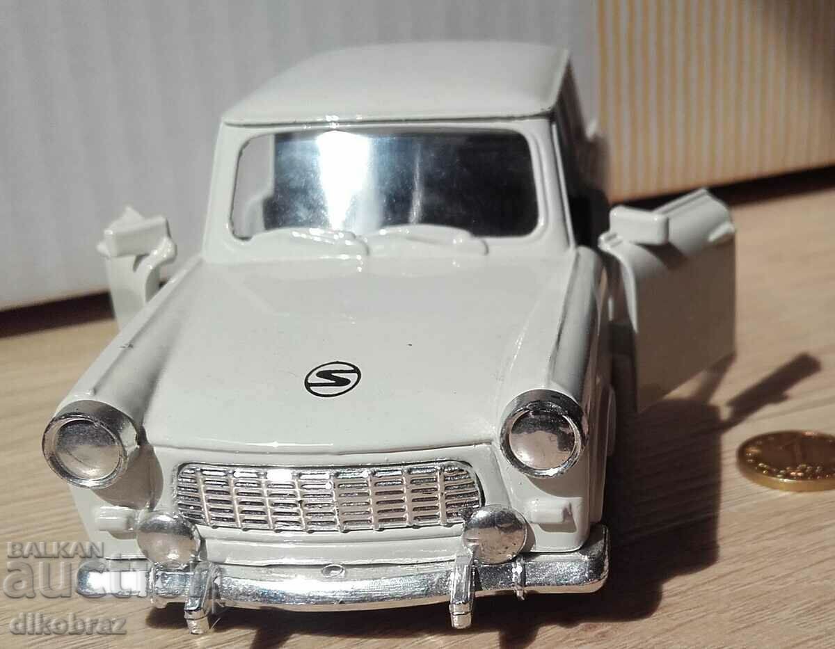 Delivery of TRabant / Trabant 601- Trolley for collection Delivery of TRabant / Trabant 601- Trolley for collection