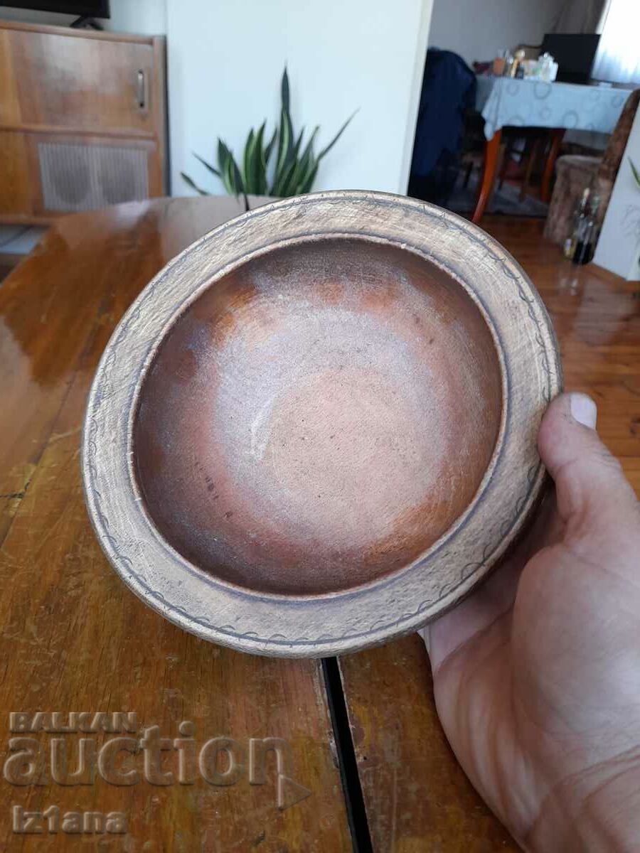 Delivery of Old wooden mortar and pestle Delivery of Old wooden mortar and pestle