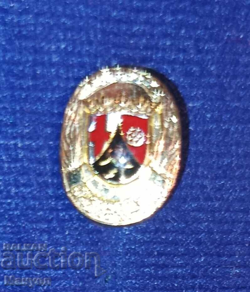 Delivery of Fireman's Award Badge 35 years of excellent service. Delivery of Fireman's Award Badge 35 years of excellent service.