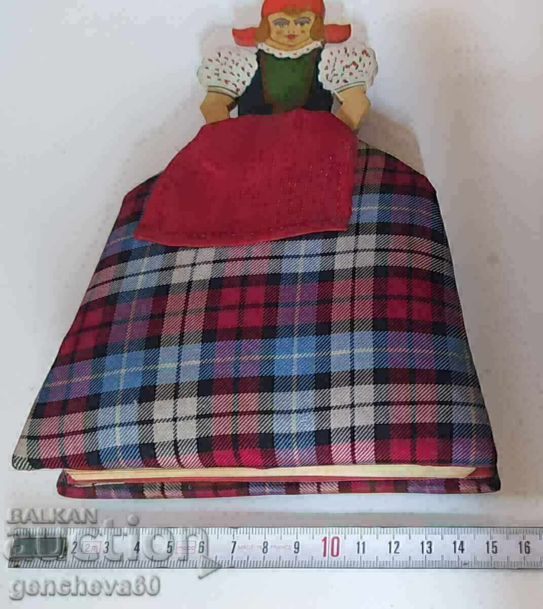 Auction DOLL - Interesting old photo album/photo Auction DOLL - Interesting old photo album/photo