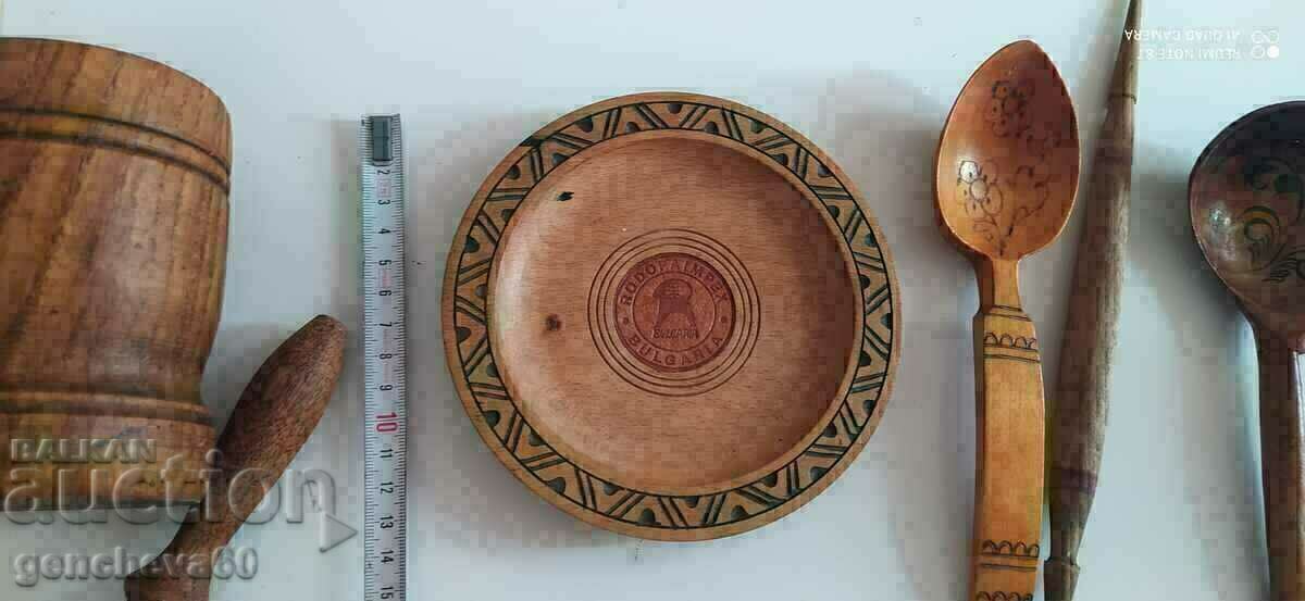 LOT of various old wooden dishes/gift - 6