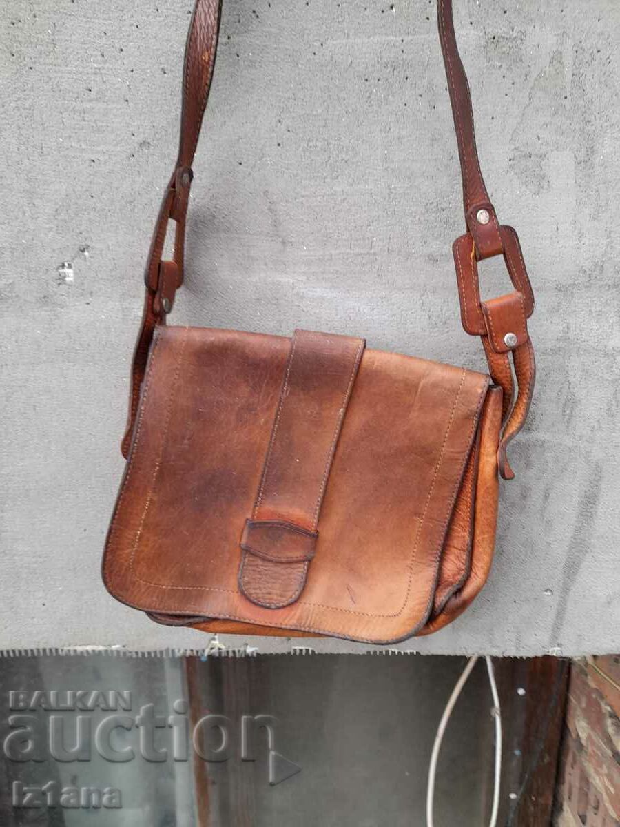 doamnelor vechi sac din piele cu preț 30.00 BGN | € 15.34