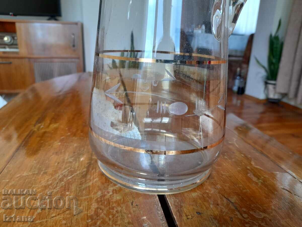 Veveriță de sticlă veche, cană cu preț 30.00 BGN | € 15.34