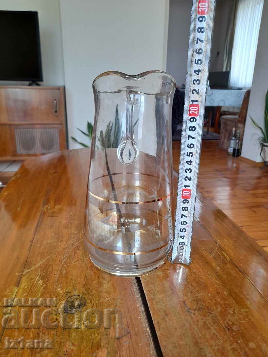 Licitație Veveriță de sticlă veche, cană