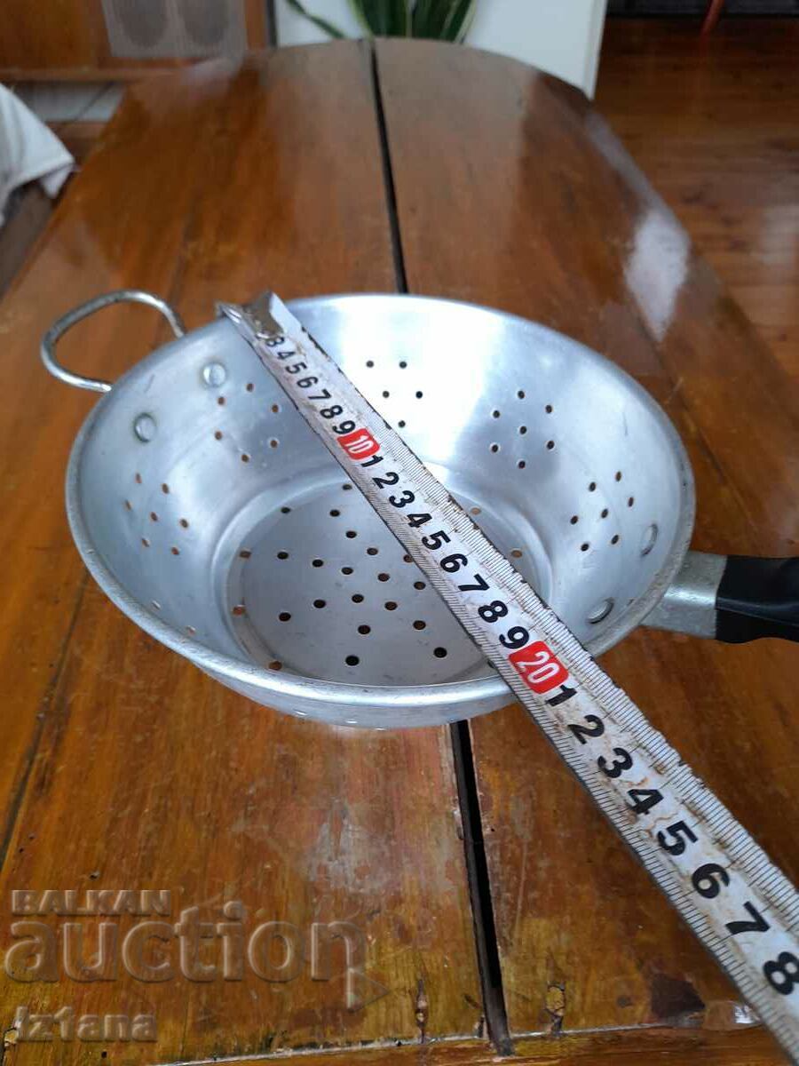 Auction Old aluminum strainer, colander Auction Old aluminum strainer, colander