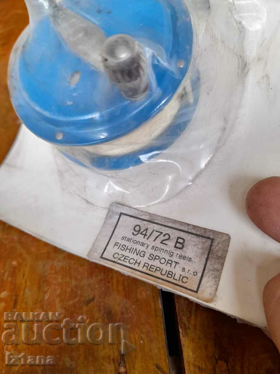 Delivery of Old fishing reel