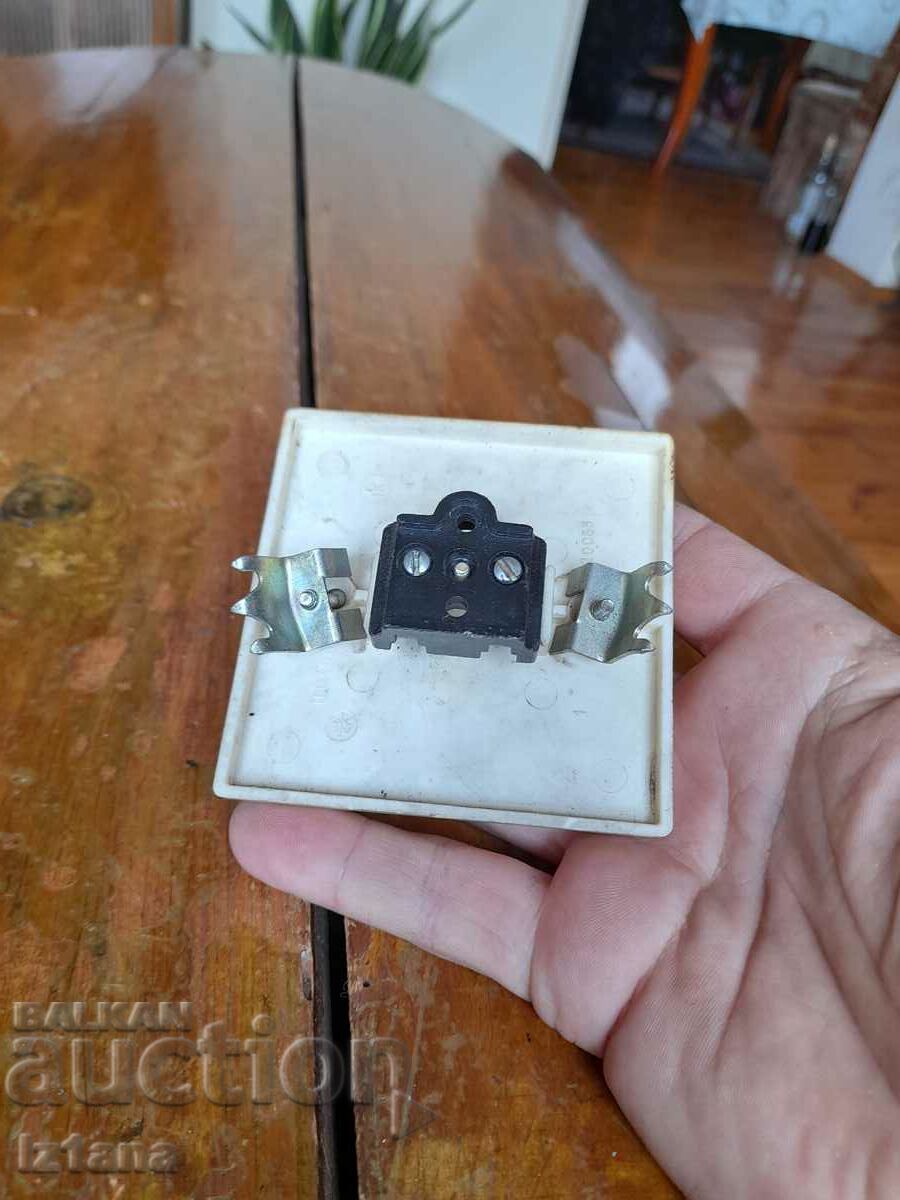 Delivery of Old socket, socket for radio, radio point