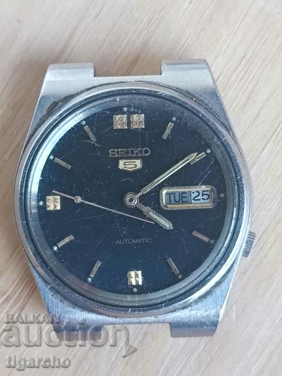 Watch Seiko5 with price 55.00 BGN | € 28.12 Watch Seiko5 with price 55.00 BGN | € 28.12